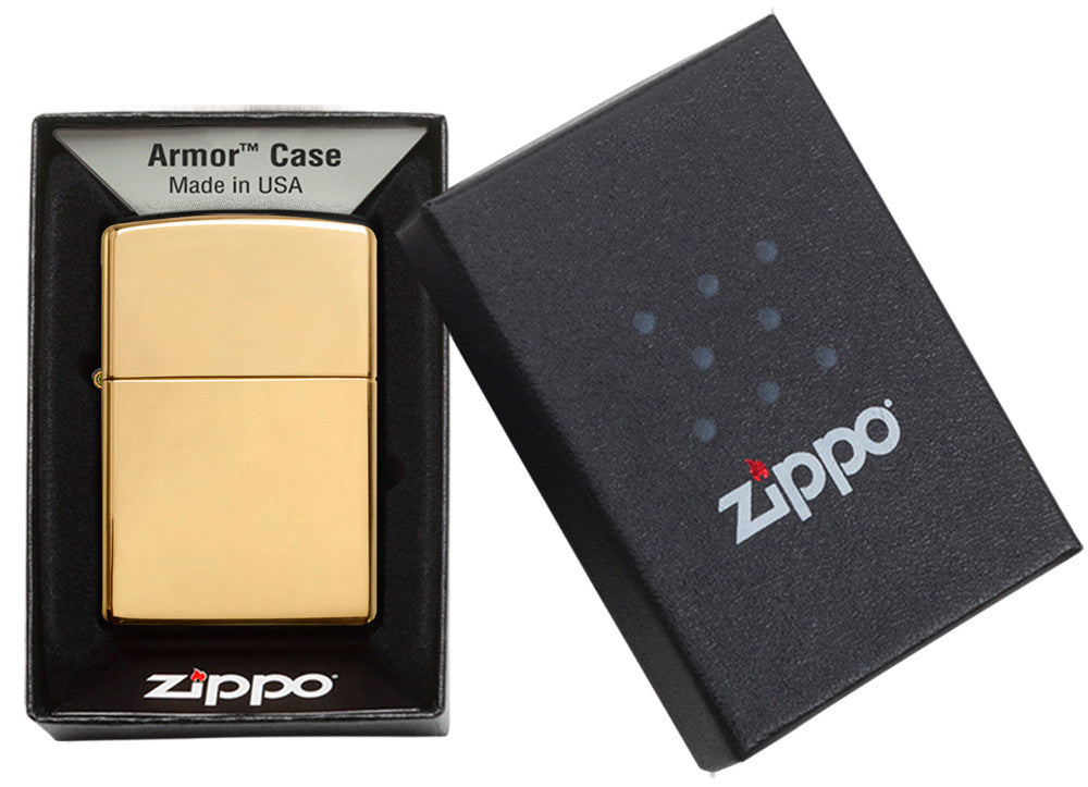 Frontansicht Zippo Feuerzeug Armor High Polish Brass Basis Modell in geöffneter Geschenkverpackung