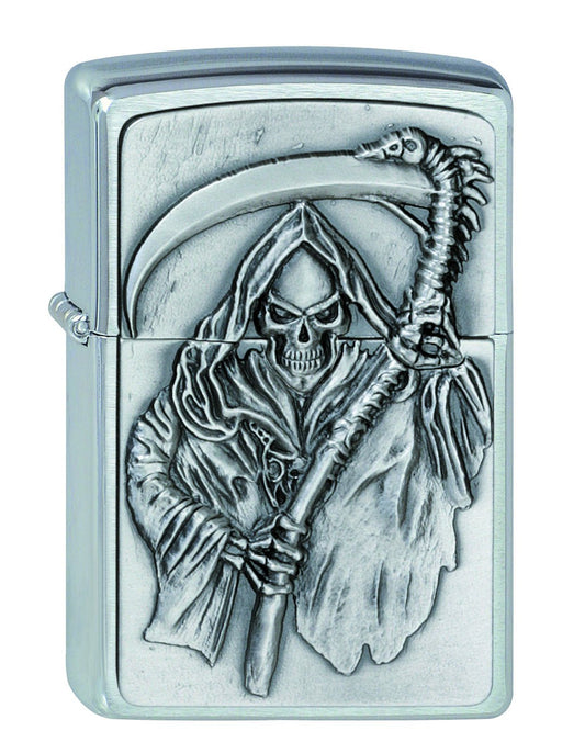 Frontansicht 3/4 Winkel Zippo Feuerzeug chrom Sensenmann Emblem