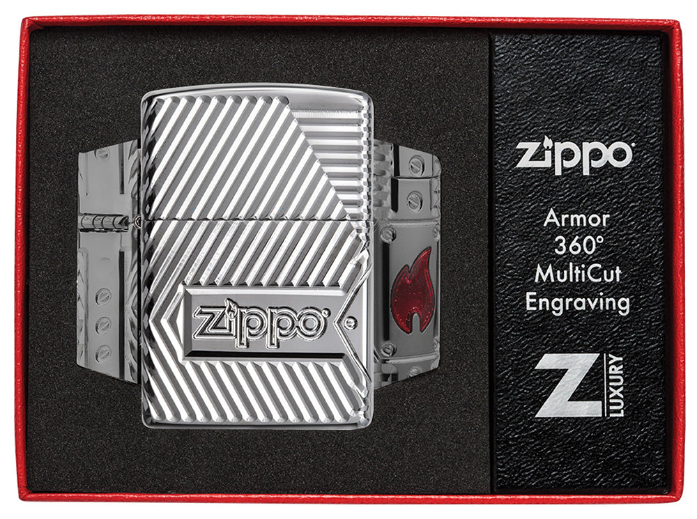 Zippo Feuerzeug mit tief eingravierten Linien und Zippo Logo in geöffneter Luxus Geschenkverpackung