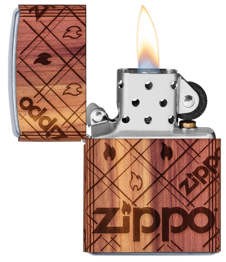 Zippo Feuerzeug chrom Woodchuck Zippo Flame 360° geöffnet mit Flamme