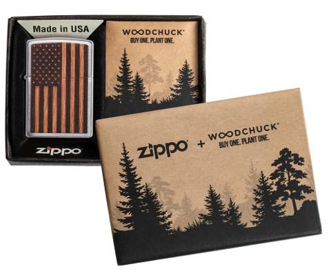 Zippo Woodchuck mit amerikanischer Flagge in offener Box