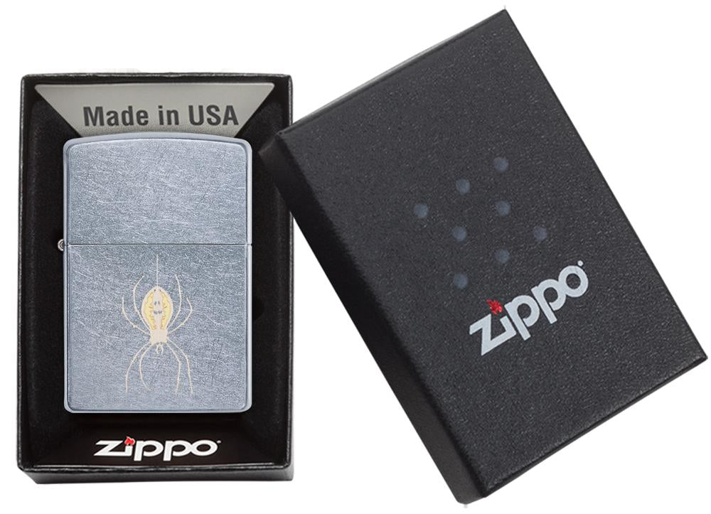 Zippo Feuerzeug chrom mit Spinne an Faden in offener Box