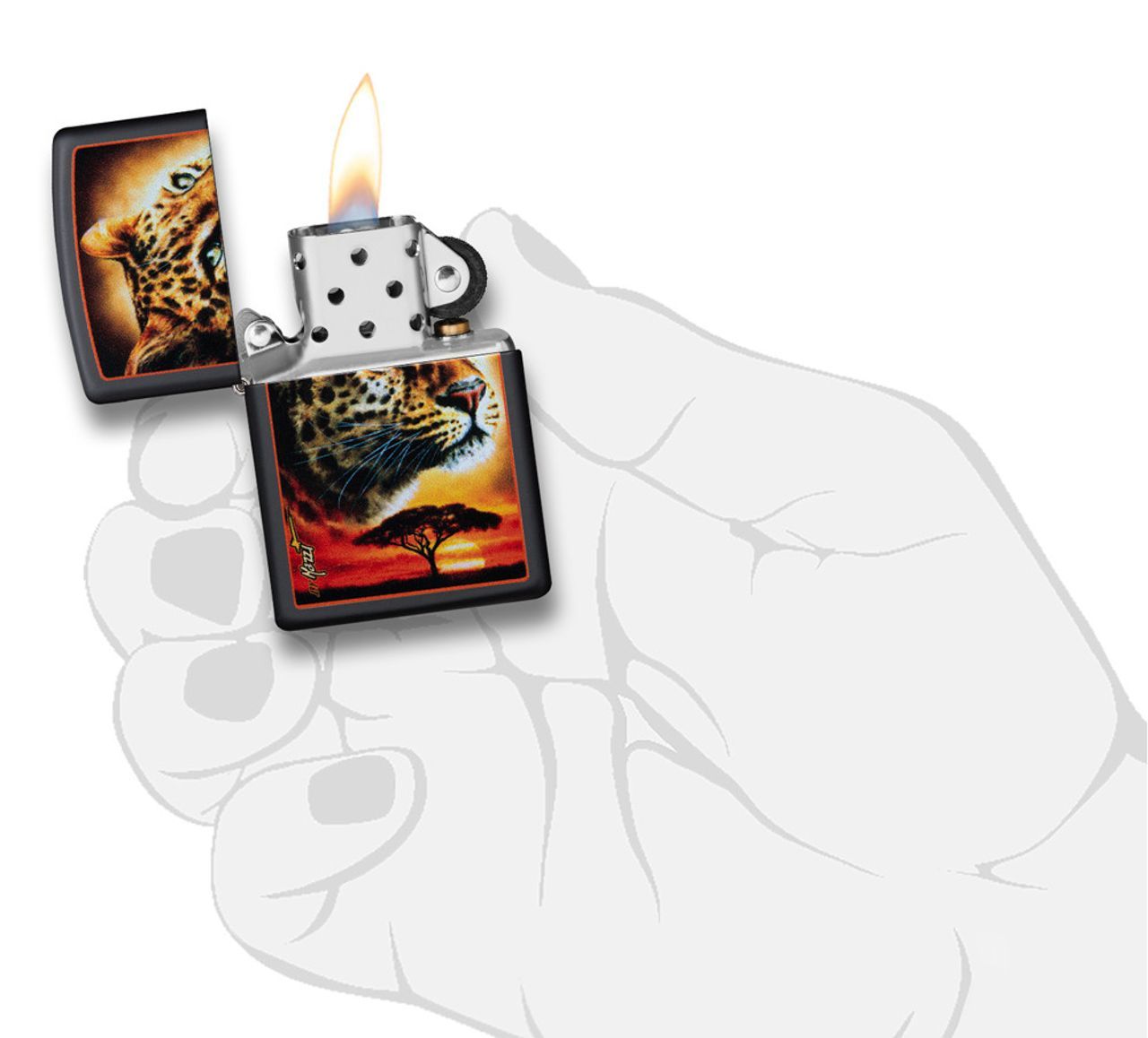 Zippo Feuerzeug schwarz mit Steppe und Leopardenkopf im Vordergrund geöffnet mit Flamme in stilisierter Hand