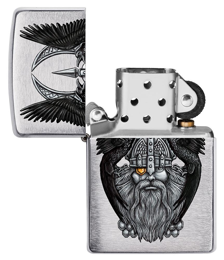 Frontansicht Zippo Feuerzeug Chrome gebürstet mit Göttervater Odin Kopf geöffnet