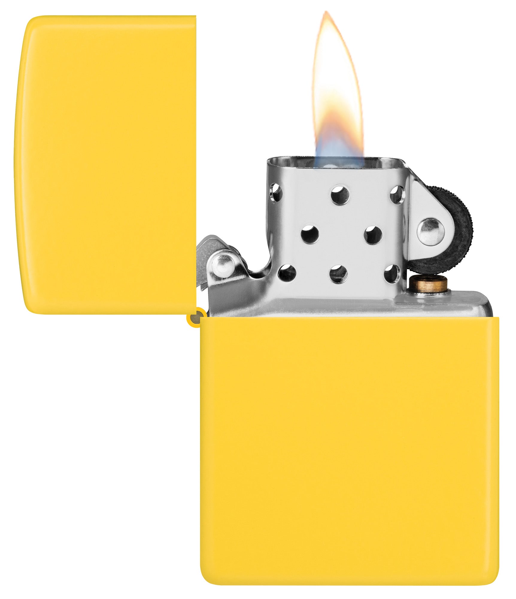 Ein gelbes Zippo-Feuerzeug brennt mit einer blauen Flamme, wobei die metallische Innenseite mit Löchern sichtbar ist.