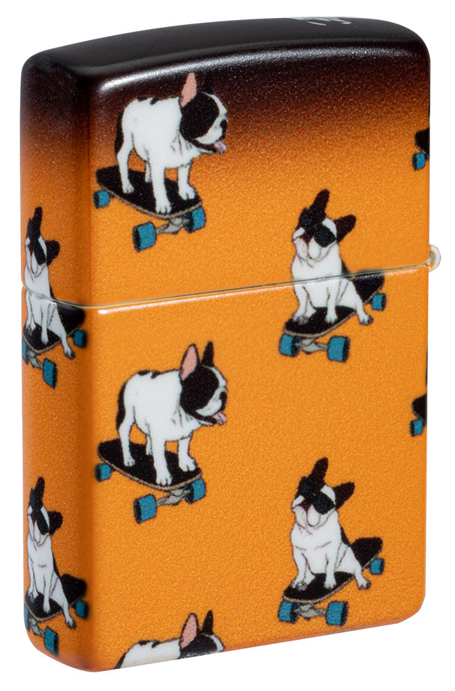 Bulldoggen auf dem Skateboard