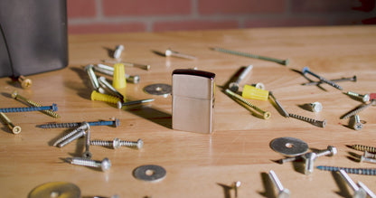 Bit Safe Schraubendreher mit Gehäuse in gebürstetem Chrom