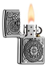 Zippo Feuerzeug Taschenuhr umgeben von Zahnrädern Emblem geöffnet mit Flamme