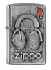 Frontansicht 3/4 Winkel Zippo Feuerzeug Zippo Logo mit Kopfhörern Emblem
