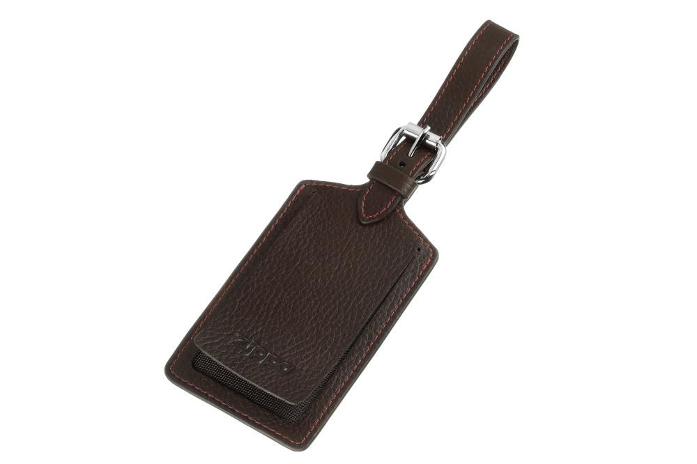 Frontansicht Gepäckanhänger Leder braun Zippo Logo