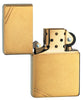 Frontansicht Zippo Feuerzeug Vintage Brass Brushed mit dekorativen Schrägstrichen an beiden Ecken geöffnet