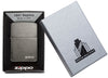 Zippo Feuerzeug Frontansicht 1941 Replica Black Ice® mit Zippo Logo in silberner Geschenkbox