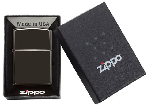 Zippo Feuerzeug Basismodell schwarz hochglanz in offener Geschenkschachtel