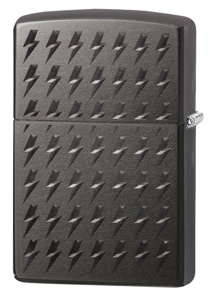 Zippo Feuerzeug Black Ice Rückansicht ¾ Winkel mit kleinen gravierten Blitzen auf schwarzem Hintergrund