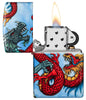 Frontansicht Zippo Feuerzeug White Matte 540° Color Image mit Drachen geöffnet mit Flamme