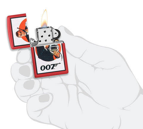 Zippo Feuerzeug mattrot mit James Bond 007™ in einem schwarzen Anzug sowie Pistole und Astronautenhelm geöffnet mit Flamme in stilisierter Hand