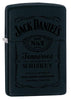 Frontansicht 3/4 Winkel Zippo Feuerzeug schwarz Jack Daniel's Logo