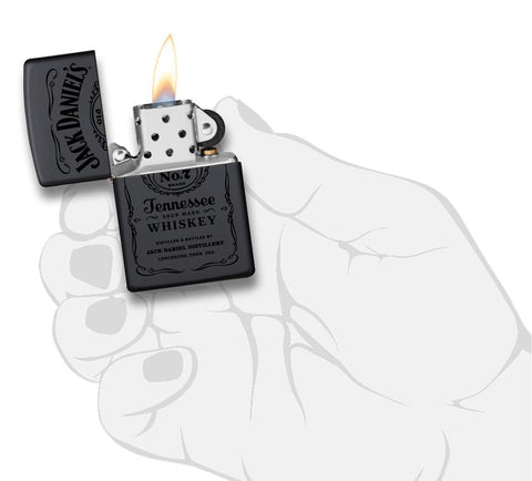 Zippo Feuerzeug schwarz Jack Daniel's Logo geöffnet mit Flamme in stilisierter Hand