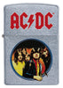 Zippo Feuerzeug AC/DC® Frontansicht in Street chrome mit Highway to Hell Albumcover inspiriertem Bild in rund und rotes AC/DC® Logo