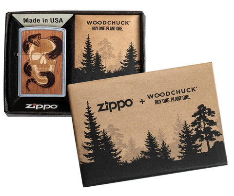 Zippo Woodchuck Totenkopf mit Schlange in geöffneter Box