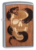 Frontansicht 3/4 Winkel Zippo Woodchuck Totenkopf mit Schlange 