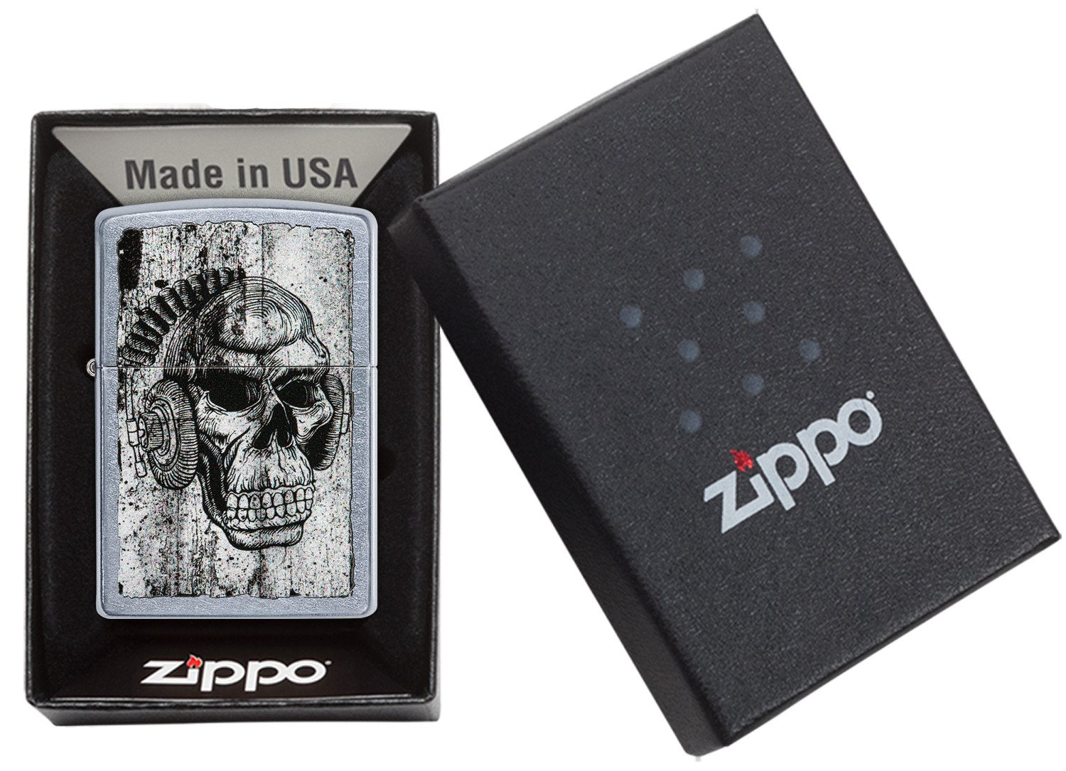 Zippo Feuerzeug chrom Totenkopf mit Kopfhörern in offenem Karton