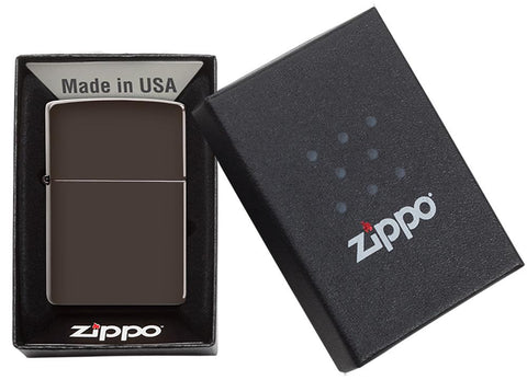Zippo Feuerzeug Frontansicht braun matt Basismodell in offener Box