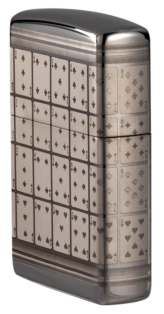 Seitenansicht Zippo Feuerzeug Black Ice mit Spielkarten Motiv