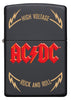 Zippo Feuerzeug AC/DC® Frontansicht mit Titel des ersten Albums und Rock and Roll Slogan umgeben von Blitzen mit AC/DC® Logo in der Mitte in rot auf schwarzem Hintergrund