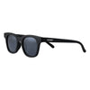 Zippo Sonnenbrille Frontansicht ¾ Winkel mit breiter Fassung in schwarz und mit weißem Zippo Logo